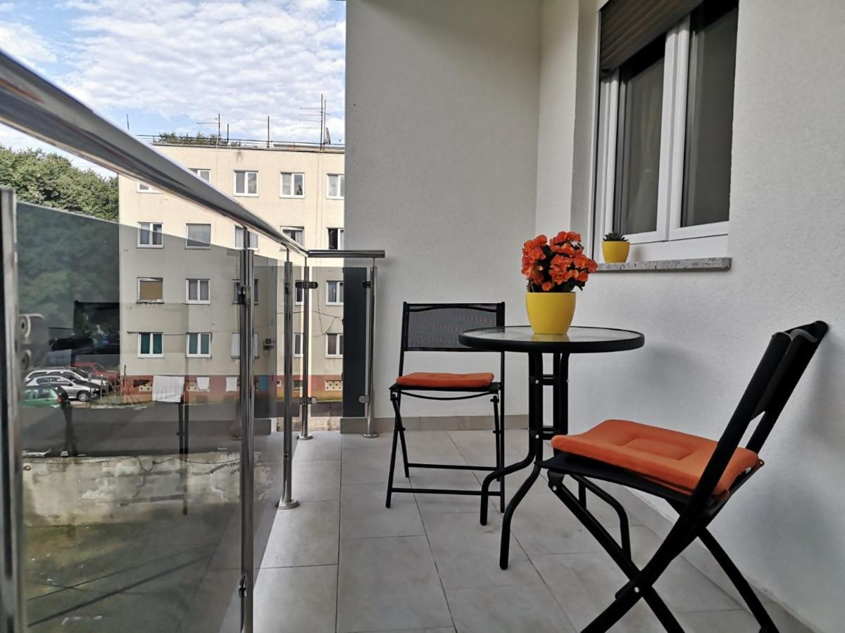 Ferienwohnung Eugenia Pula Exterior foto