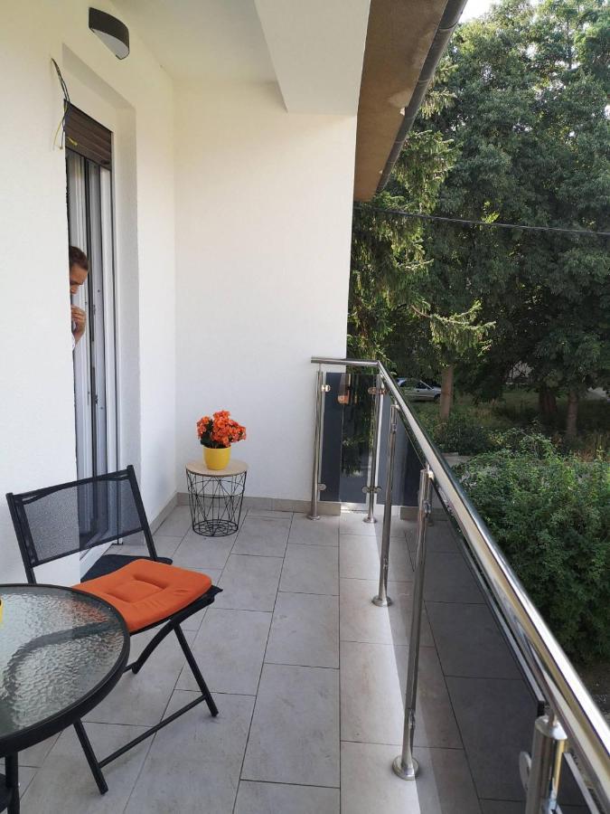 Ferienwohnung Eugenia Pula Exterior foto